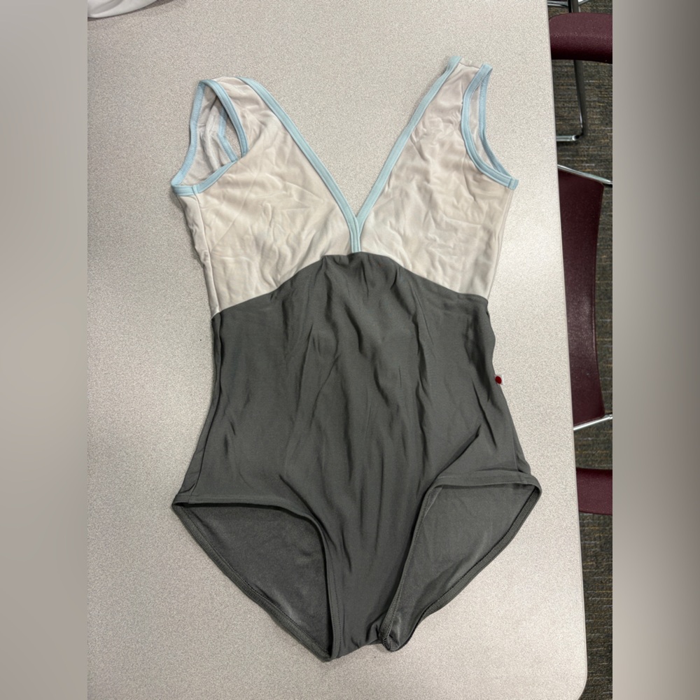 Yumiko Alicia White and Gray with Blue Trim🤍🩶🩵